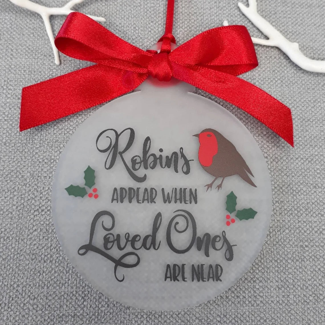 Robins Appear When Loved Ones Are Near | Memorial Robin Bauble